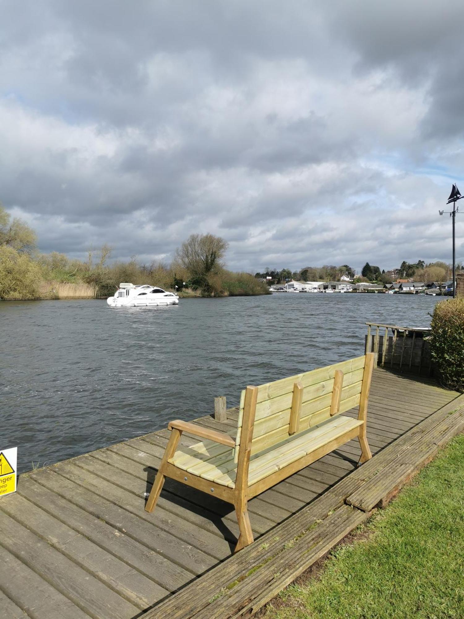 River View - Norfolk Broads Brundall Extérieur photo
